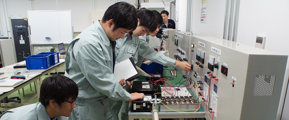 電子工学者