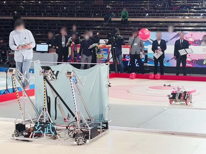写真2（高専ロボコン2024全国大会に出場しました）.jpg