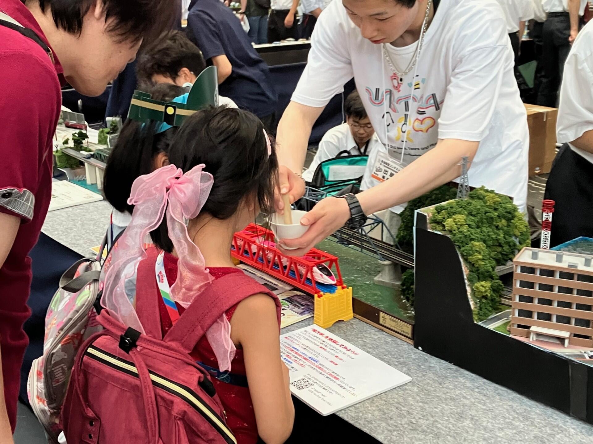写真4（第17回全国高等学校鉄道模型コンテストに鐵道愛好会が出場しました）.jpg