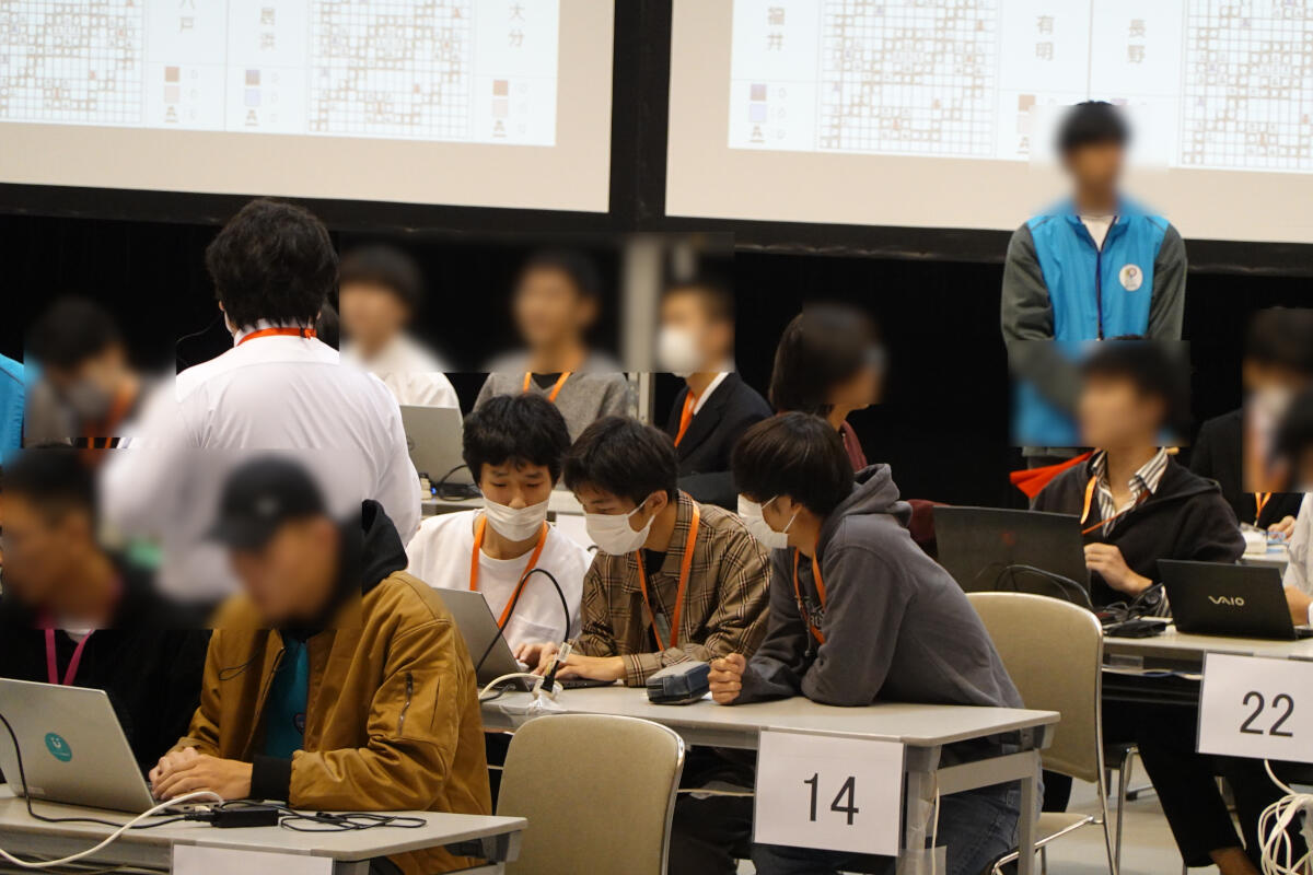 写真2（全国高等専門学校プログラミングコンテストに出場）.JPG