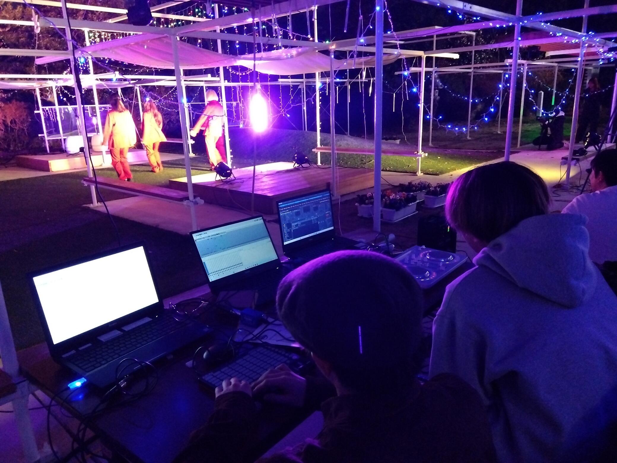 写真4（「光と音の祭典」を開催しました）.jpg
